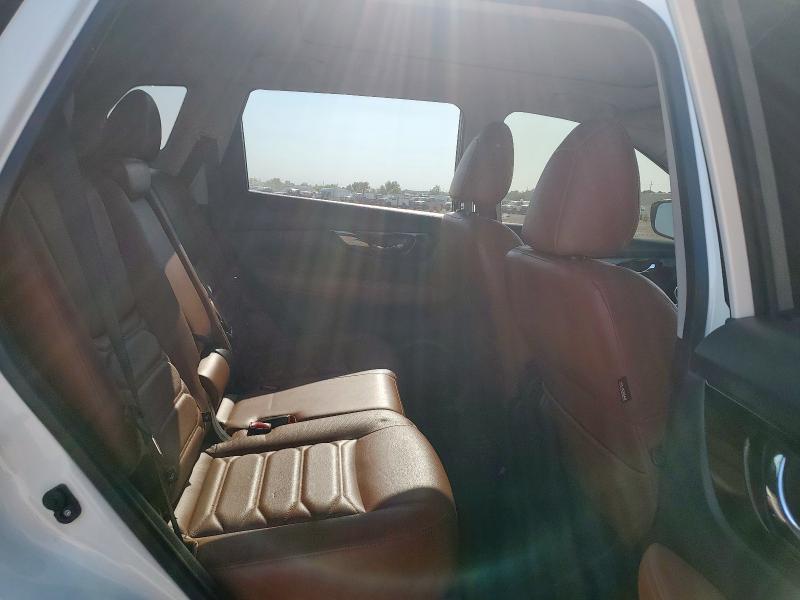2017 NISSAN ROGUE S JN8AT2MV5HW252904