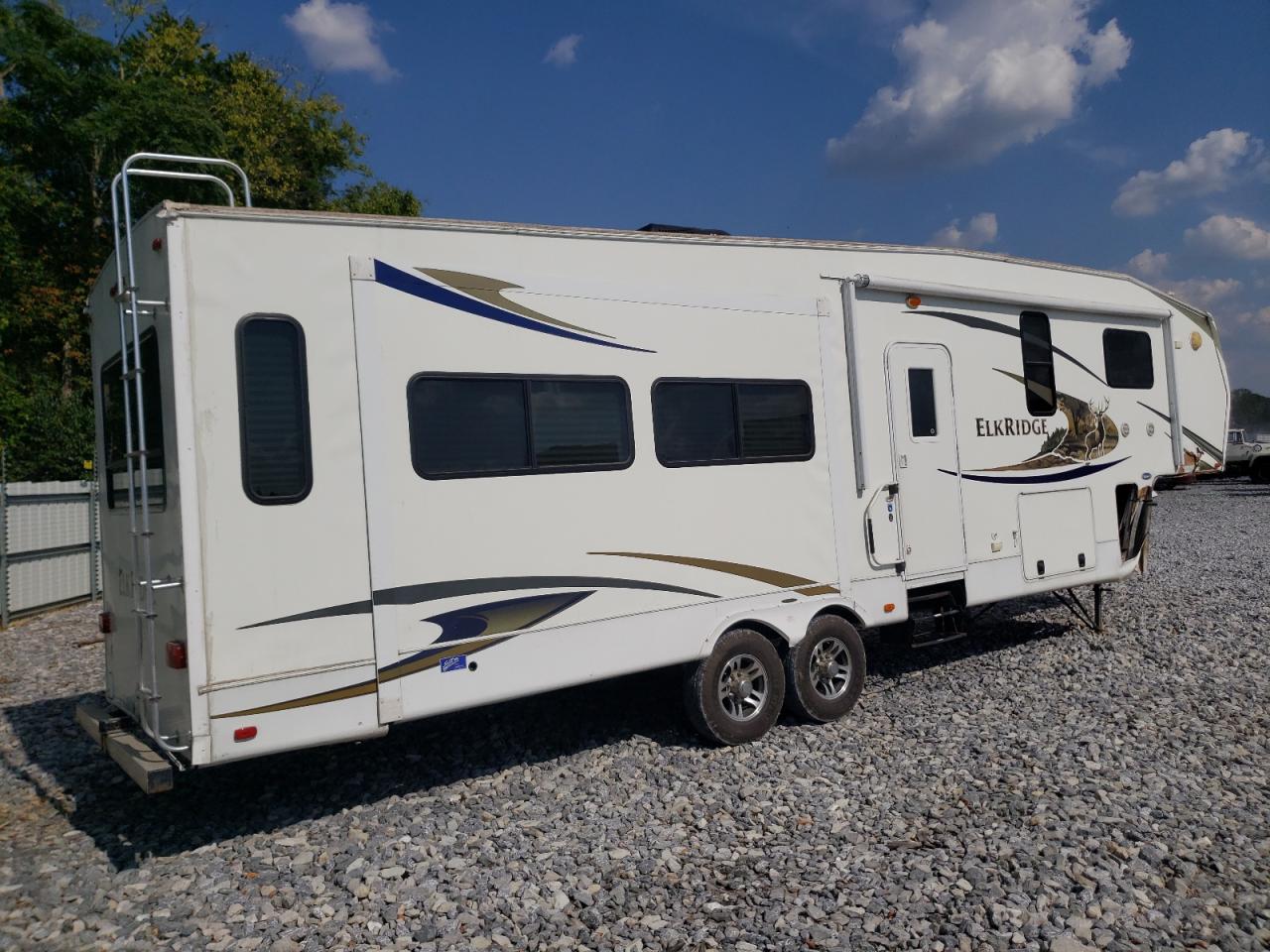 Lot #3265260999 2011 ELK 37ULTA