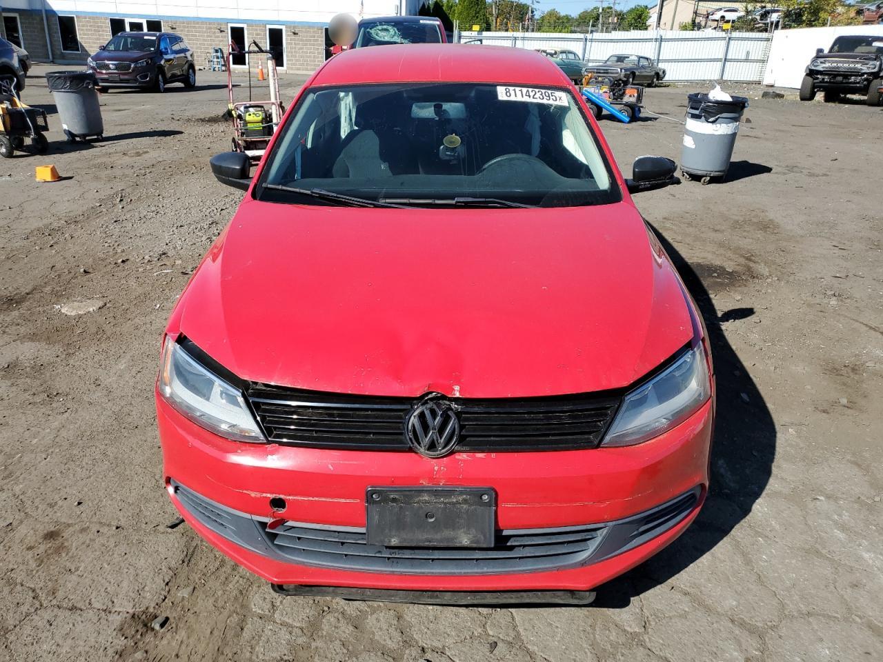 VOLKSWAGEN JETTA BASE