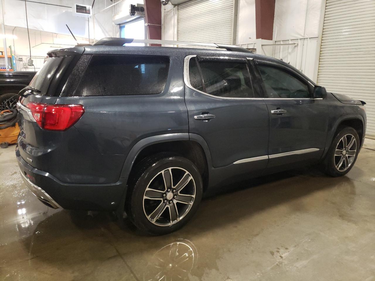 GMC ACADIA DENALI