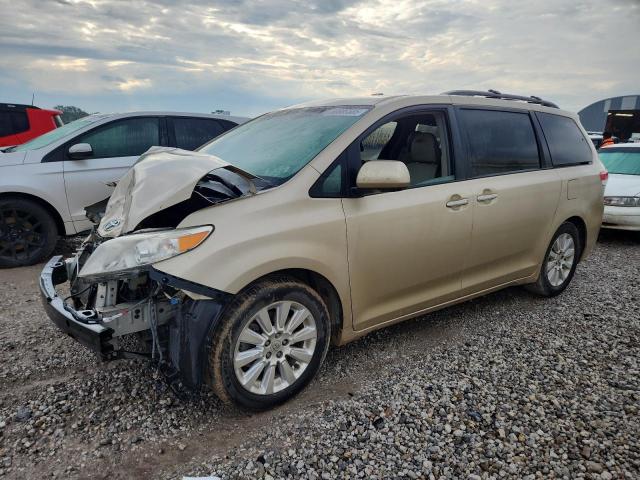 TOYOTA SIENNA XLE