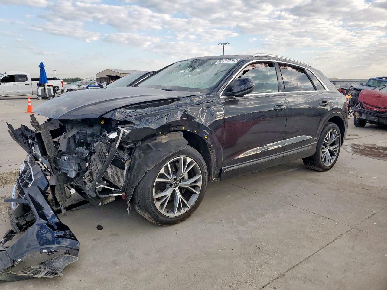 AUDI Q8 PREMIUM PLUS S-LINE