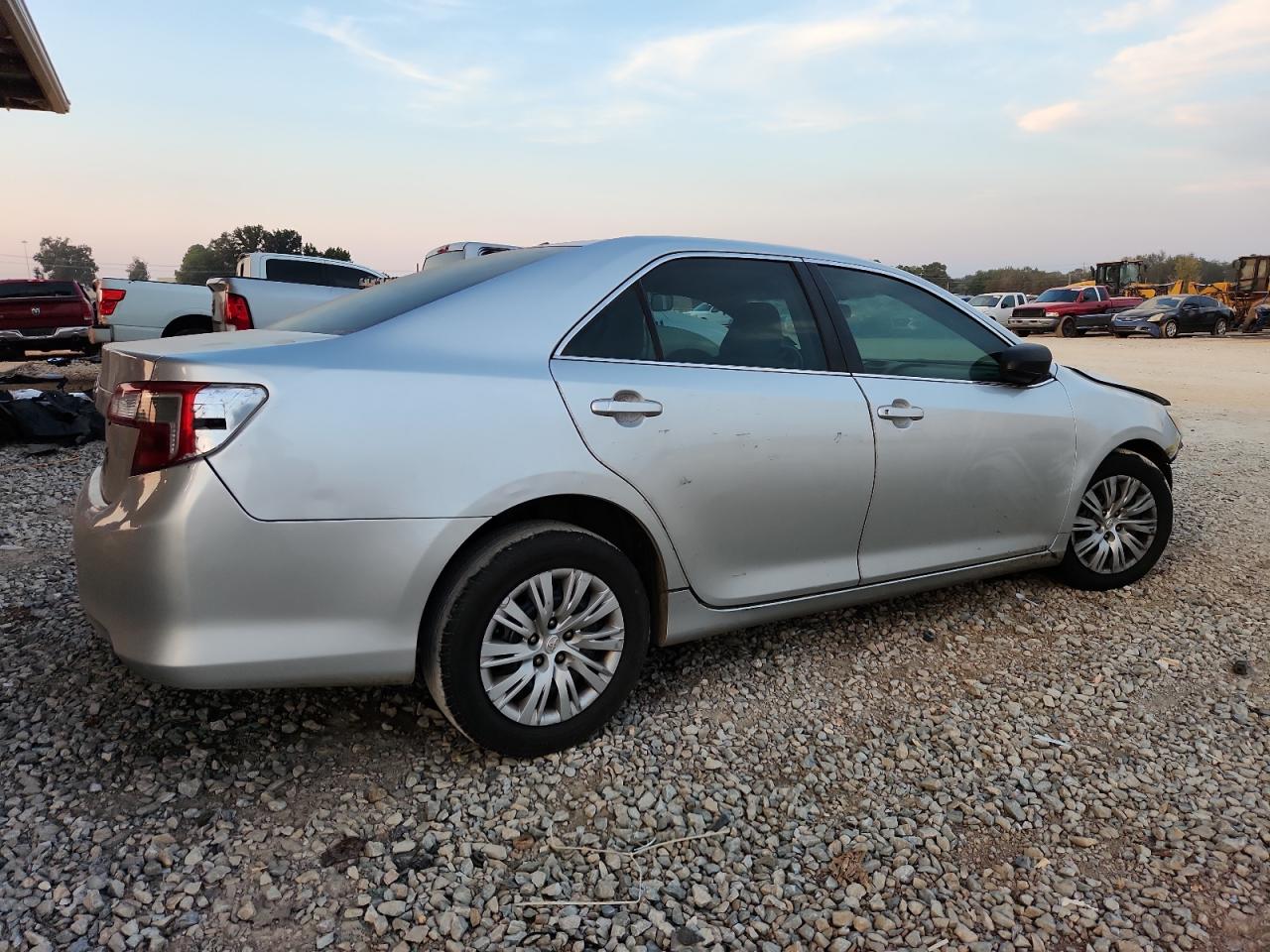 TOYOTA CAMRY L