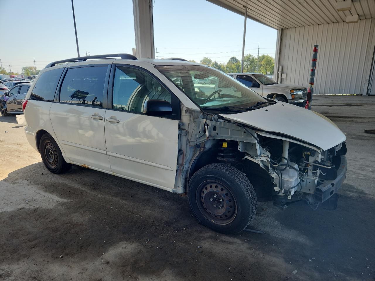 Lot #3246884476 2006 TOYOTA SIENNA CE