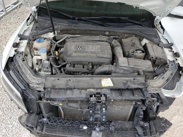 2017 VOLKSWAGEN PASSAT R-L 1VWDT7A30HC023182