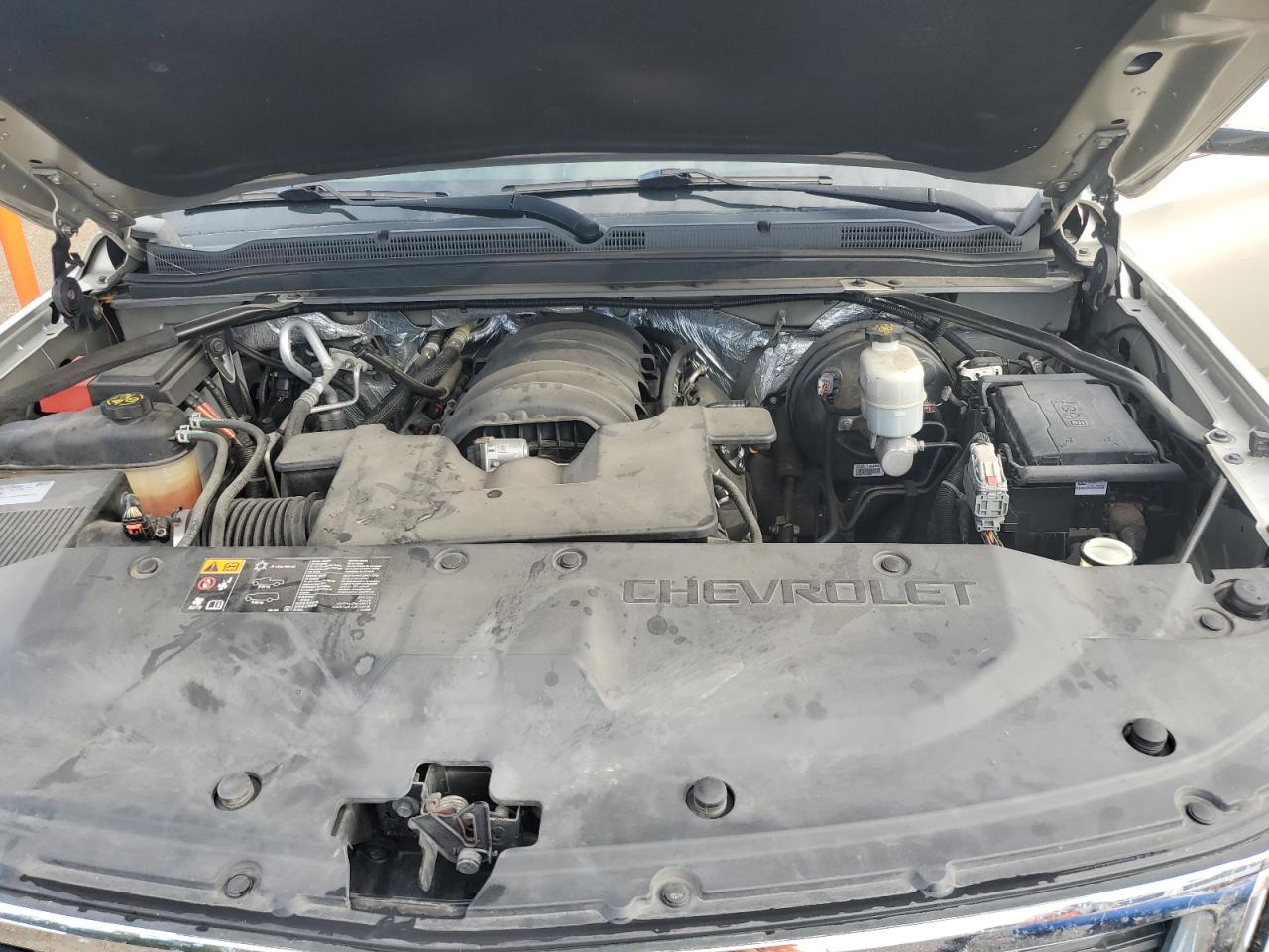 CHEVROLET SUBURBAN C1500 LT