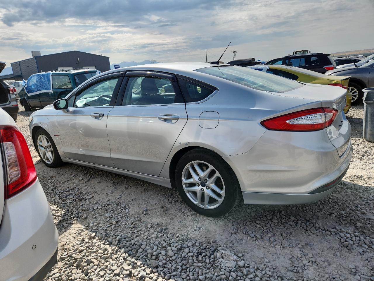 FORD FUSION SE