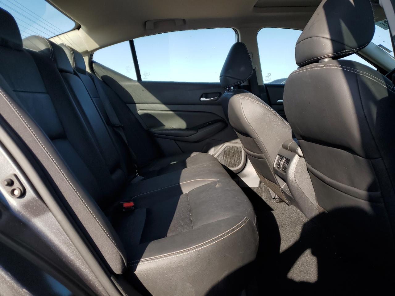 NISSAN ALTIMA PLATINUM