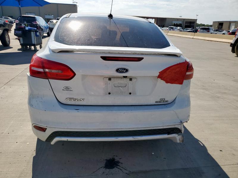 2015 FORD FOCUS SE 1FADP3F25FL311556