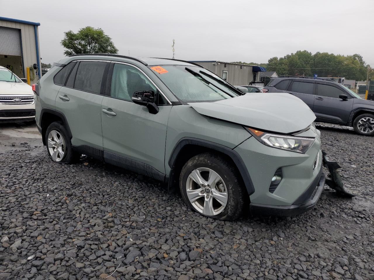 TOYOTA RAV4 XLE