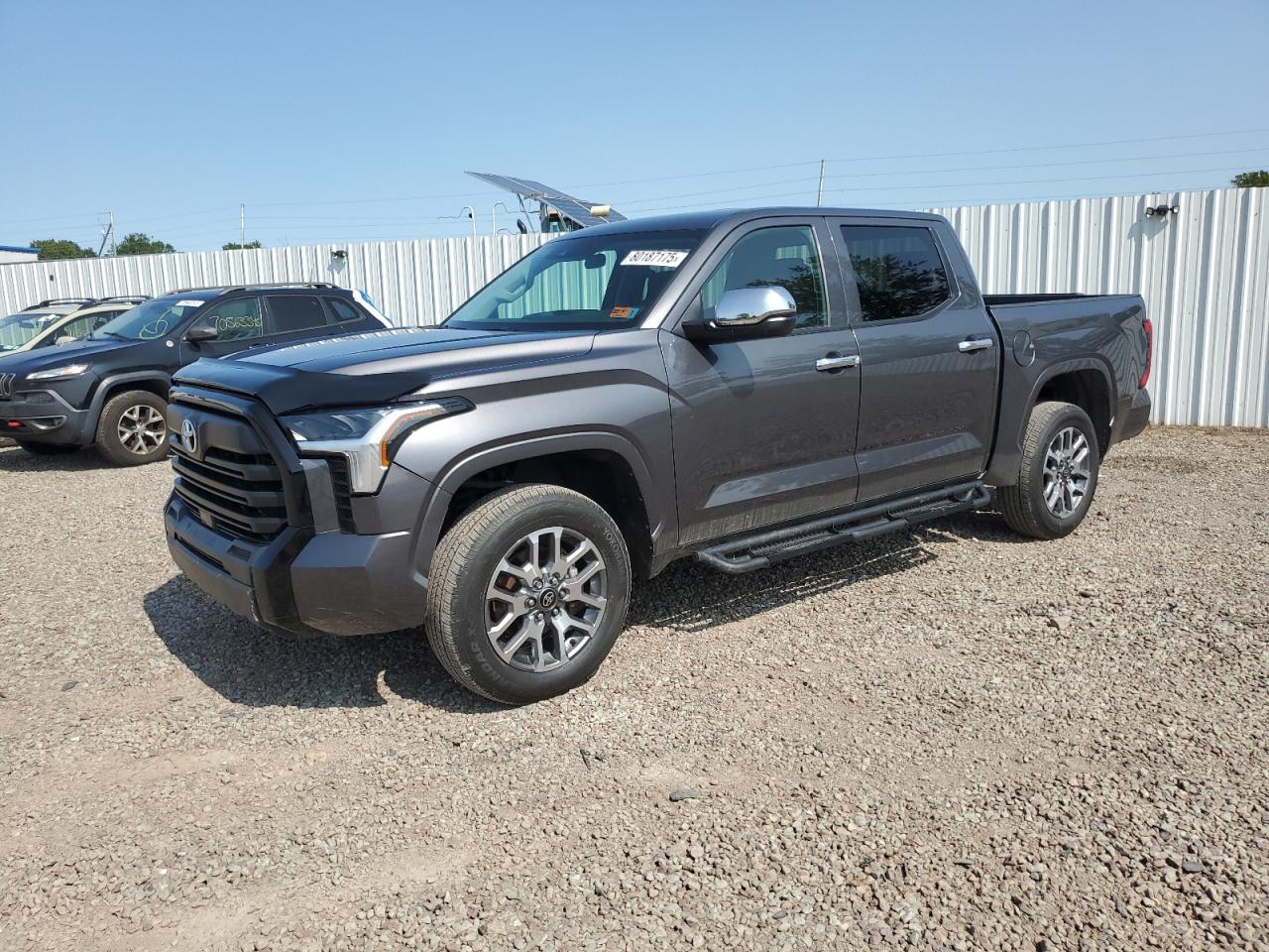 TOYOTA TUNDRA CREWMAX SR