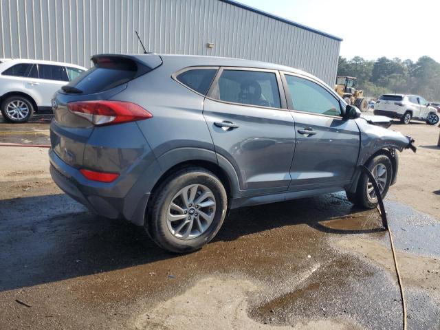 2017 HYUNDAI TUCSON SE KM8J23A47HU510010