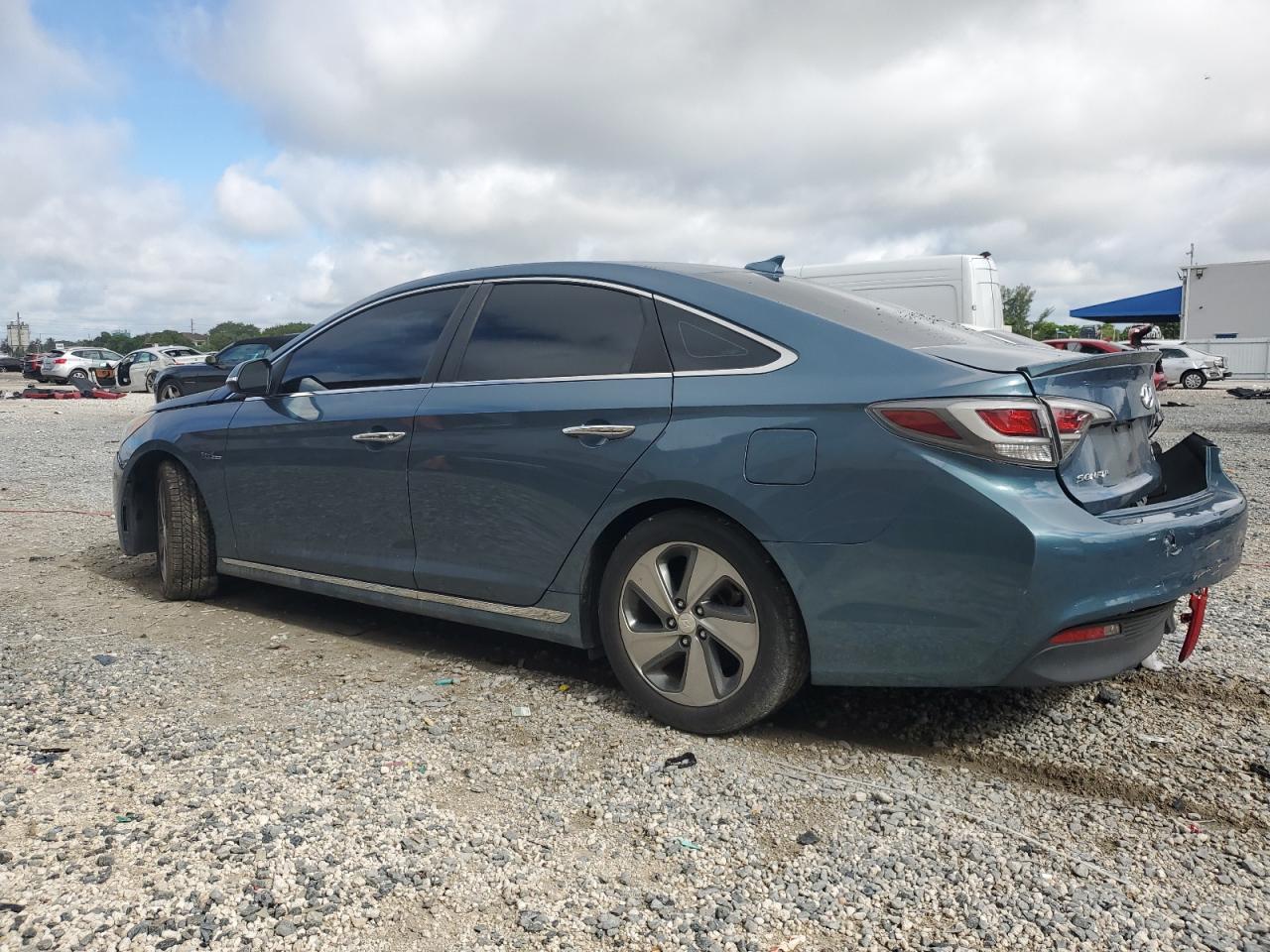 HYUNDAI SONATA HYBRID