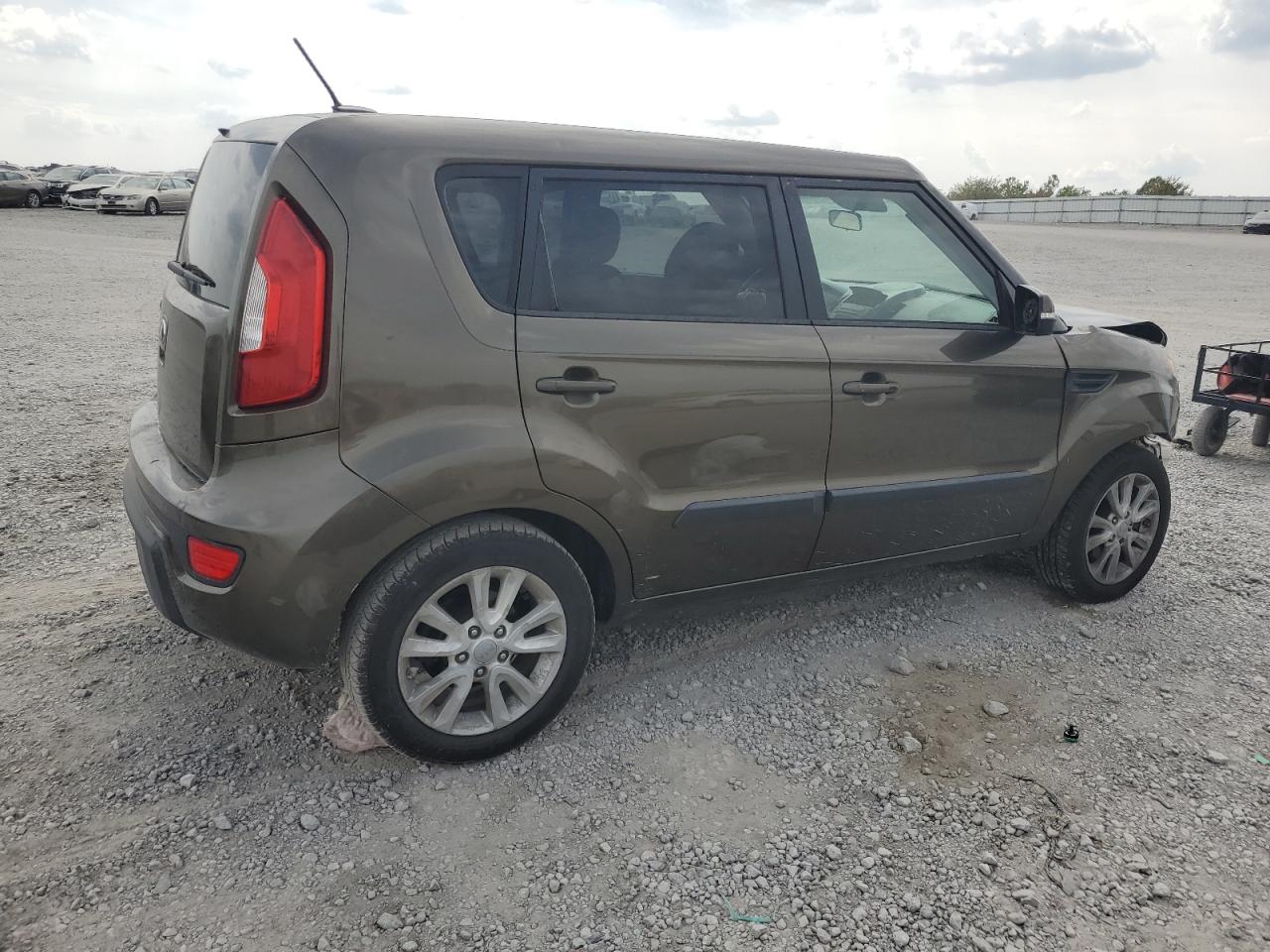 KIA SOUL +