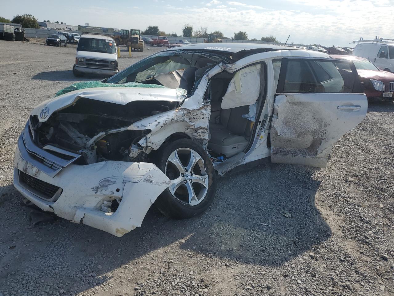 TOYOTA VENZA LE