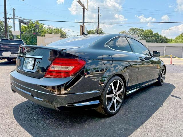 2015 MERCEDES-BENZ C 250 WDDGJ4HB3FG391210