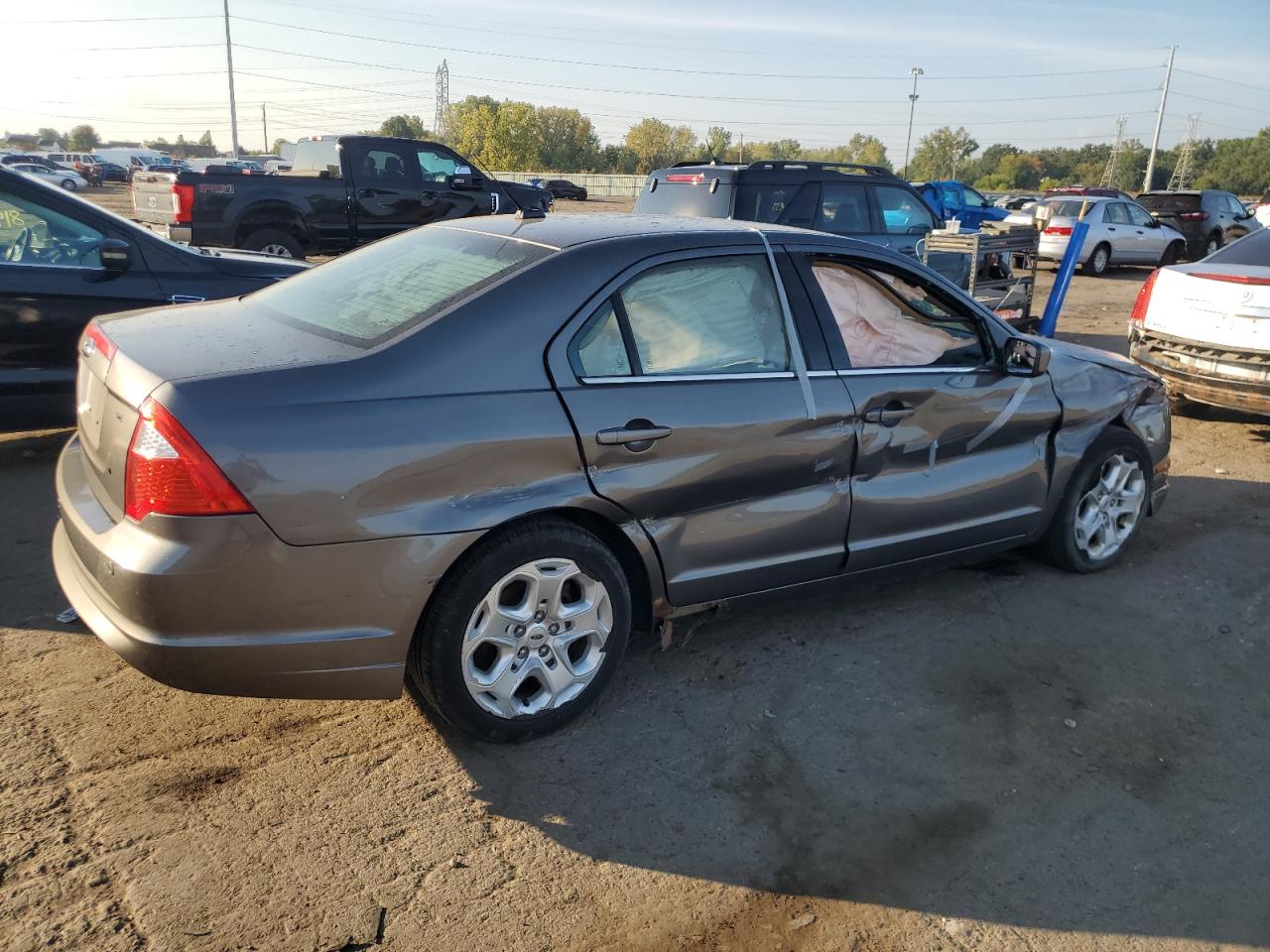 FORD FUSION SE