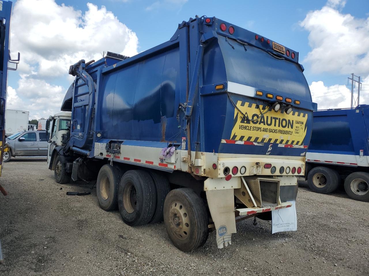 Lot #3268869252 2016 MACK 600 LR600