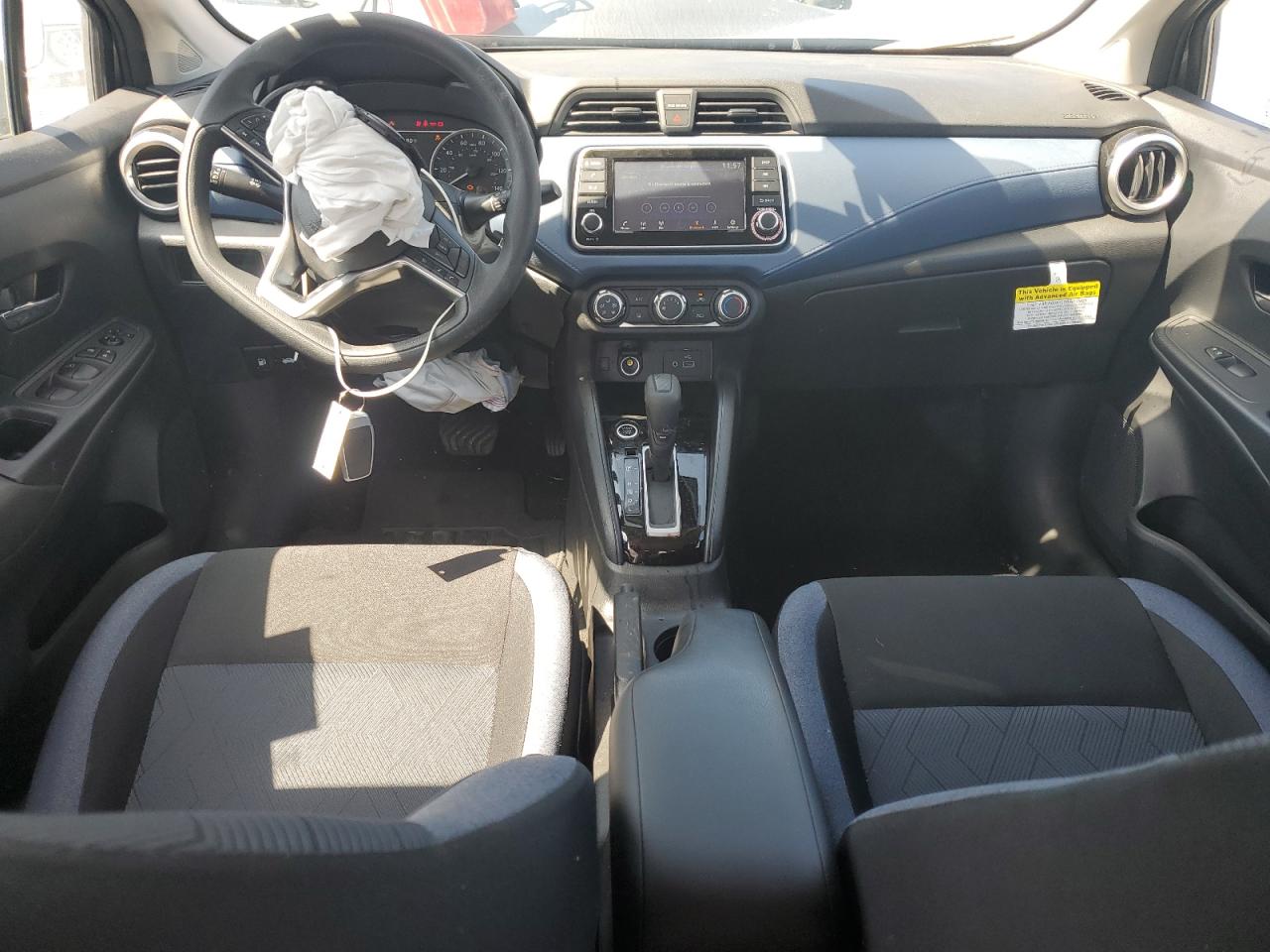 NISSAN VERSA SV