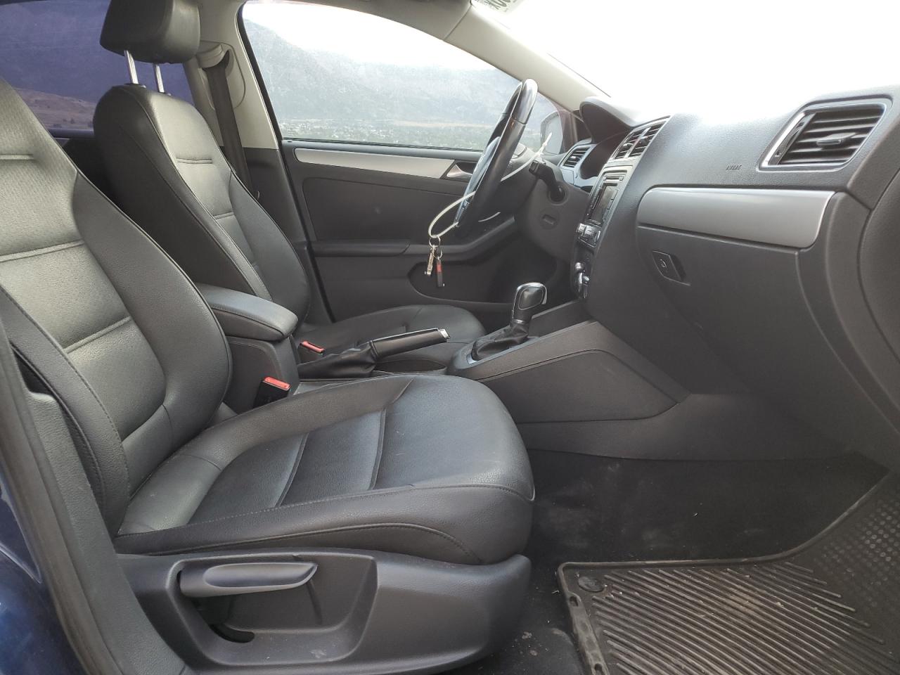 VOLKSWAGEN JETTA TDI