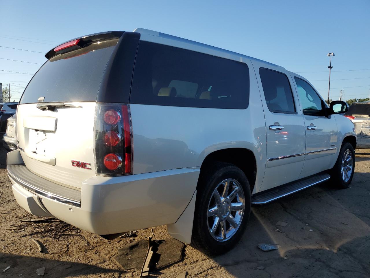 GMC YUKON DENALI
