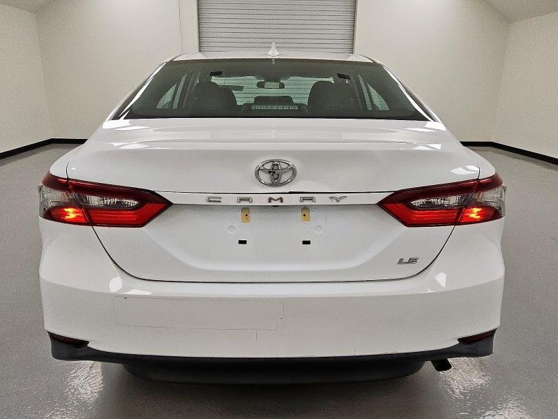 2021 TOYOTA CAMRY LE 4T1C11AK1MU579218