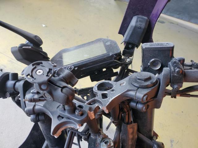 2023 YAMAHA YZFR3 A MH3RH18Y5PK012015