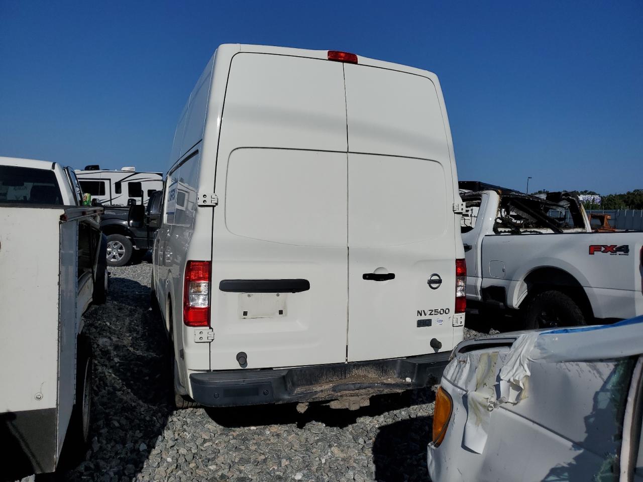 NISSAN NV2500 2500 S