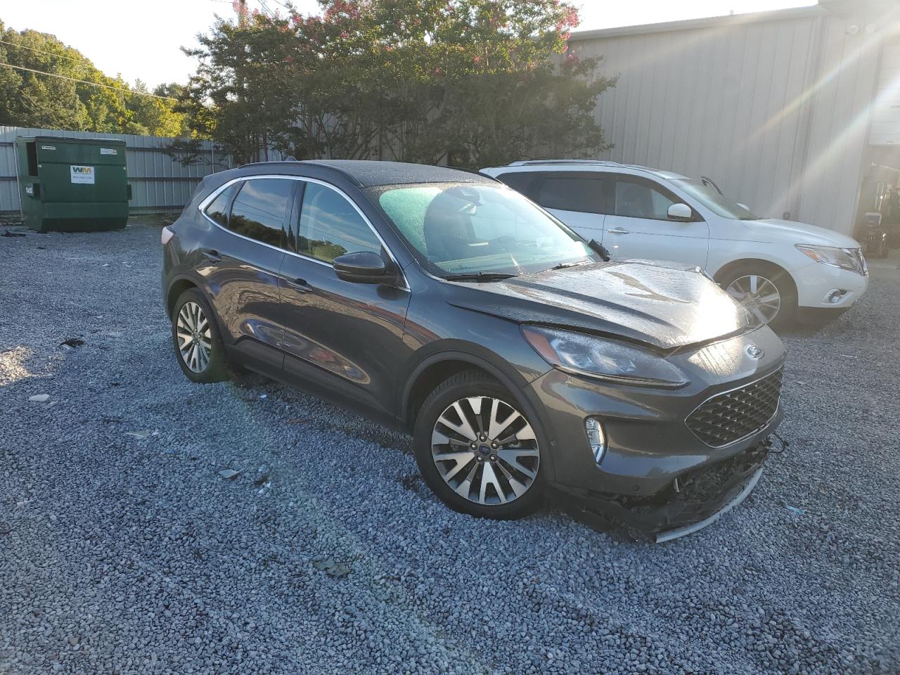 FORD ESCAPE TITANIUM