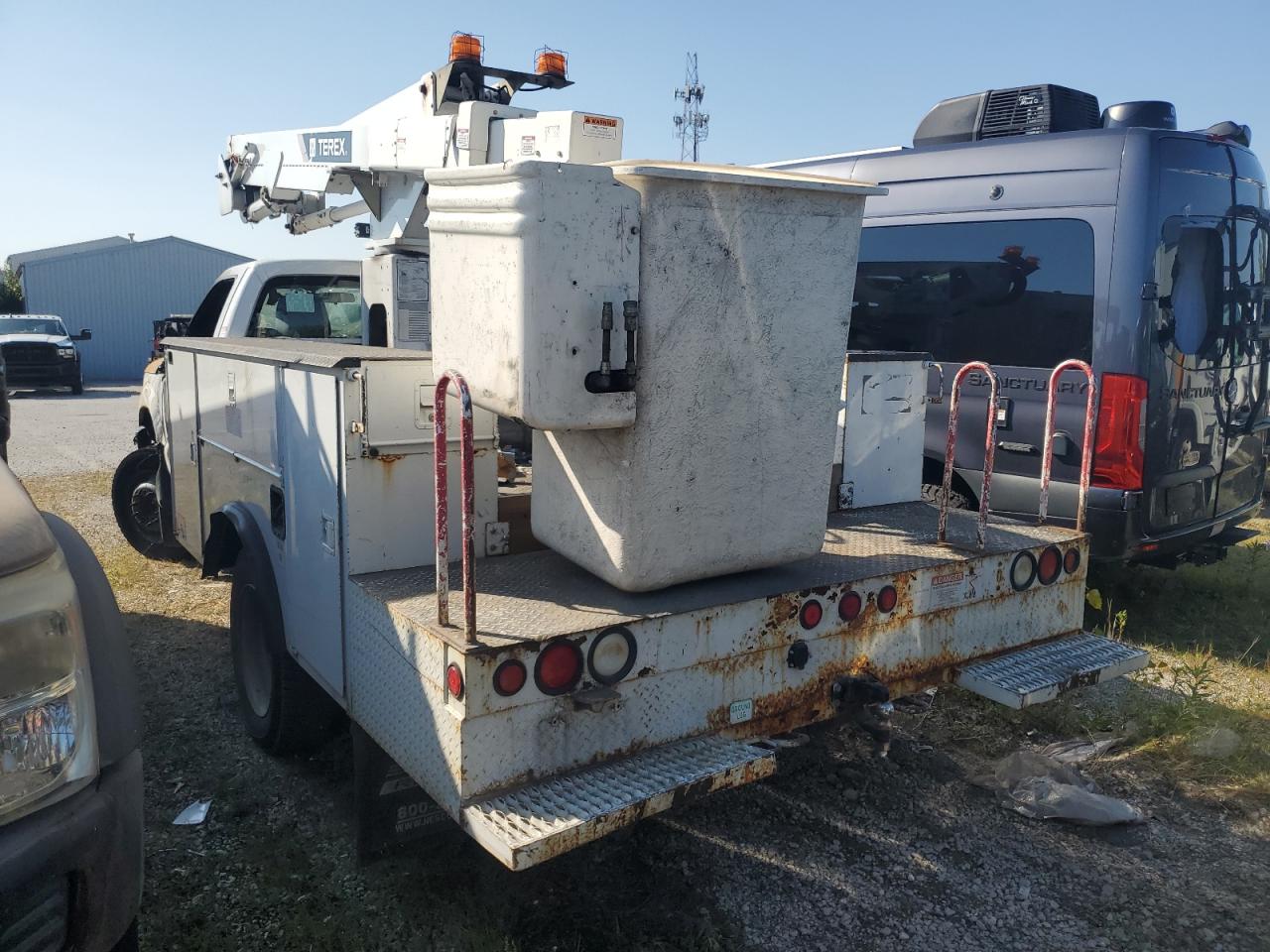 FORD F-550 SUPER DUTY