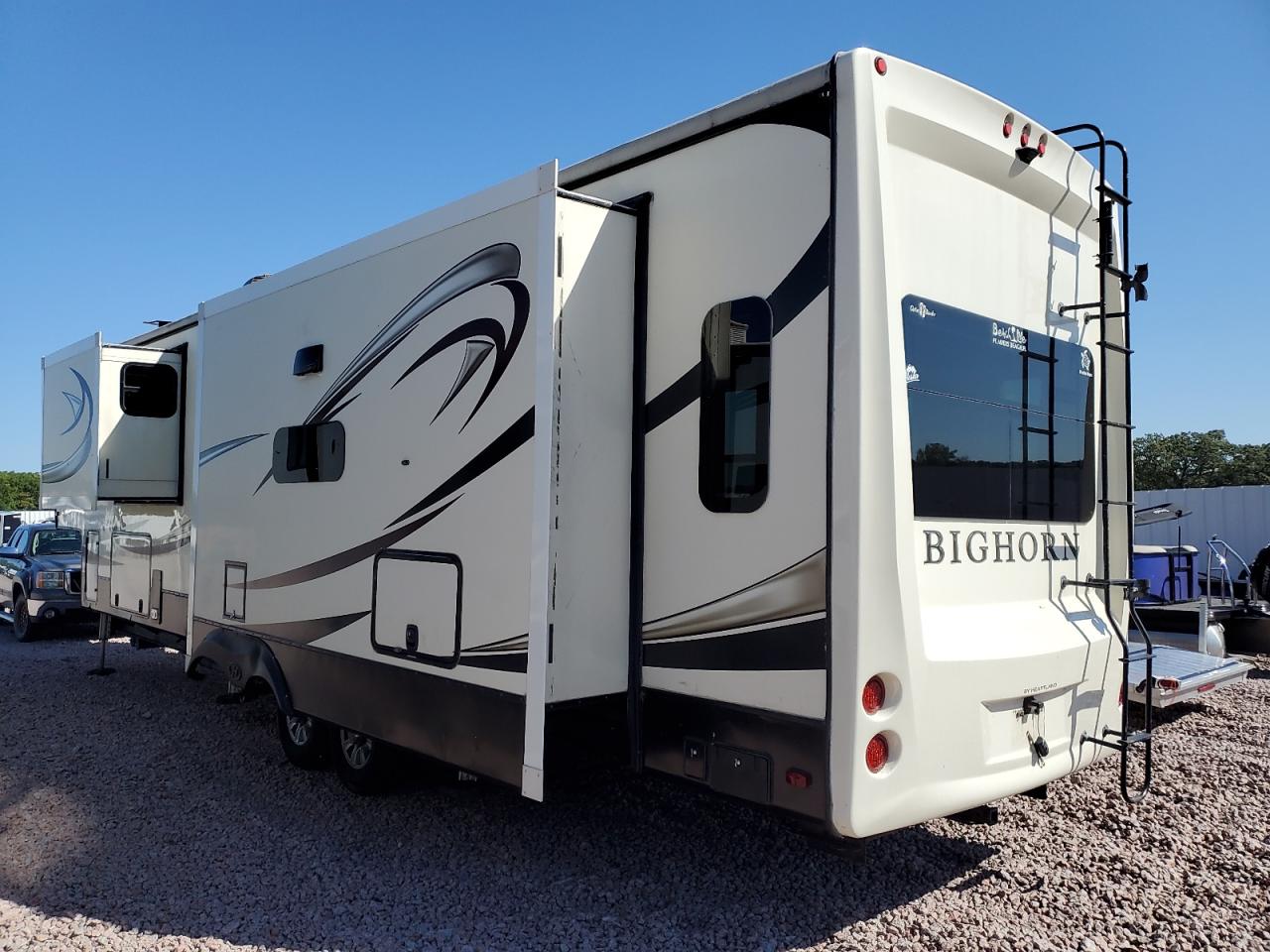 Lot #3283804440 2018 HEART LAND FIFTHWHEEL