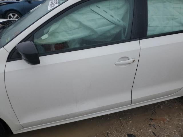 2016 VOLKSWAGEN JETTA SE - 3VWD67AJ6GM314627