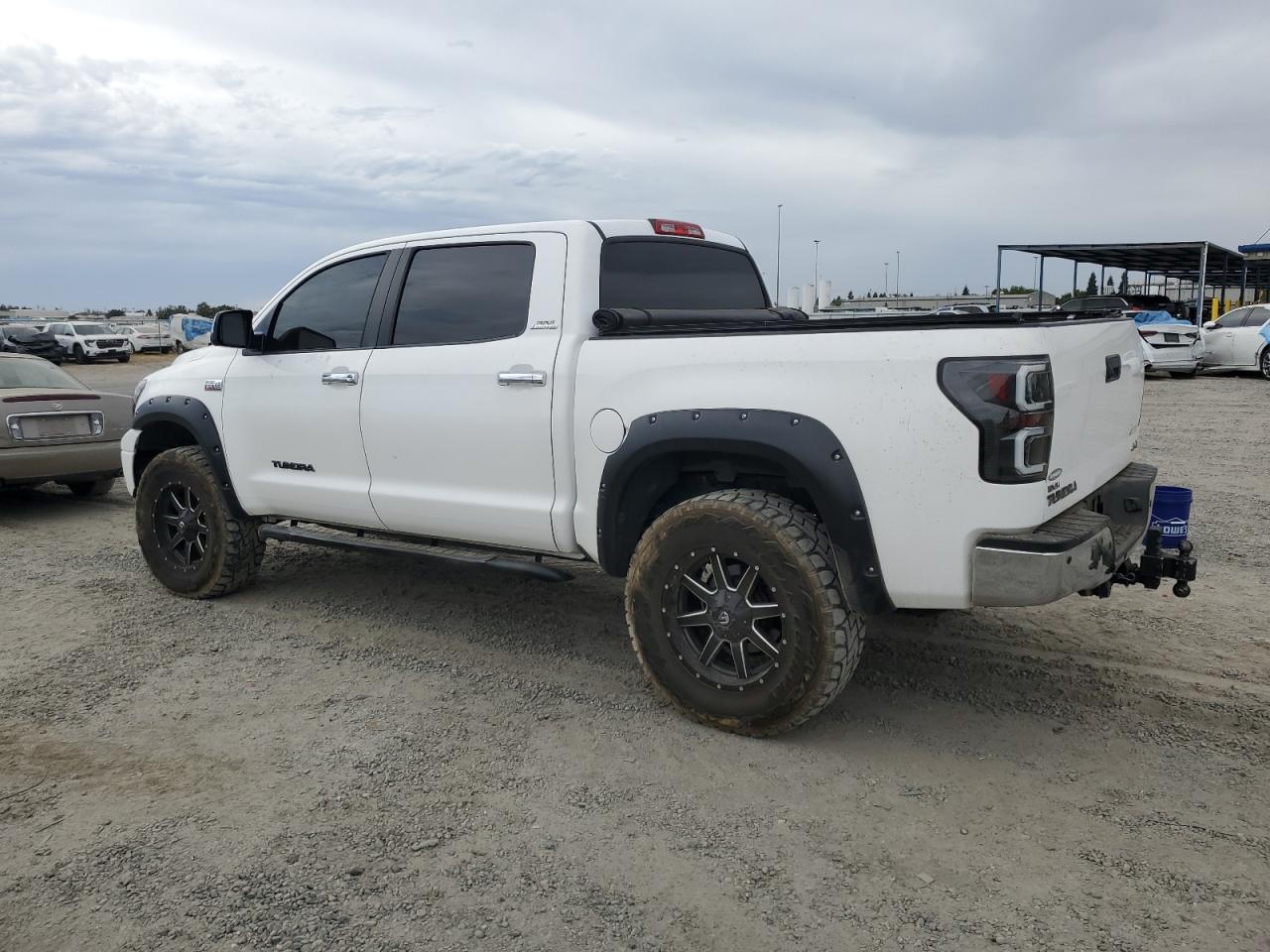 TOYOTA TUNDRA CREWMAX LIMITED
