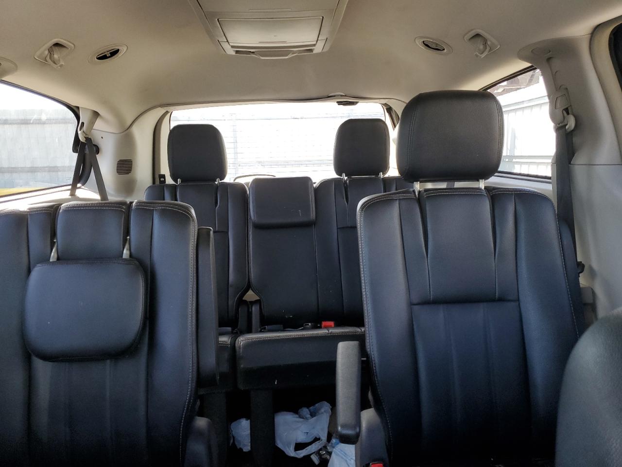 CHRYSLER TOWN & COUNTRY TOURING