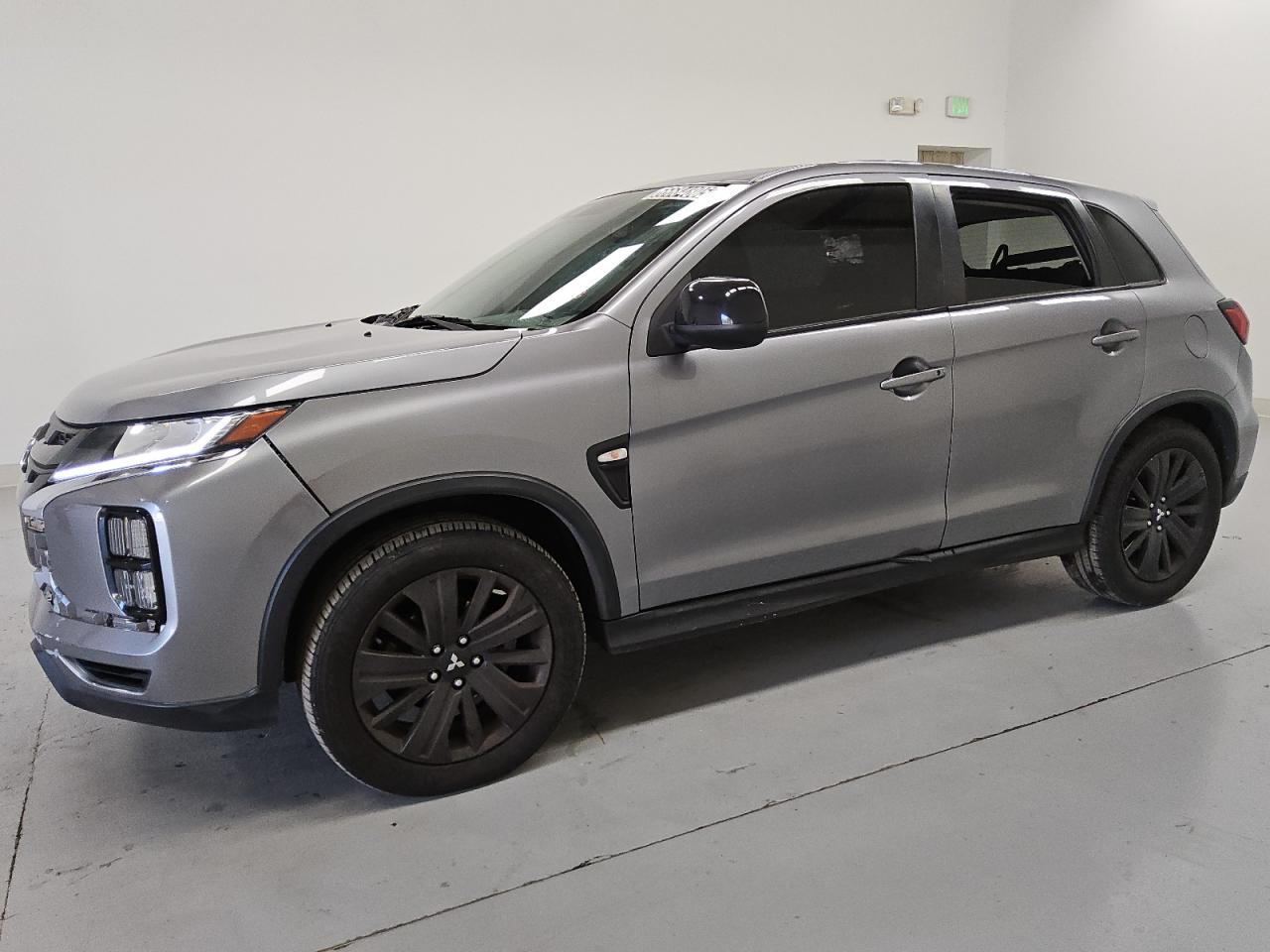 MITSUBISHI OUTLANDER ES