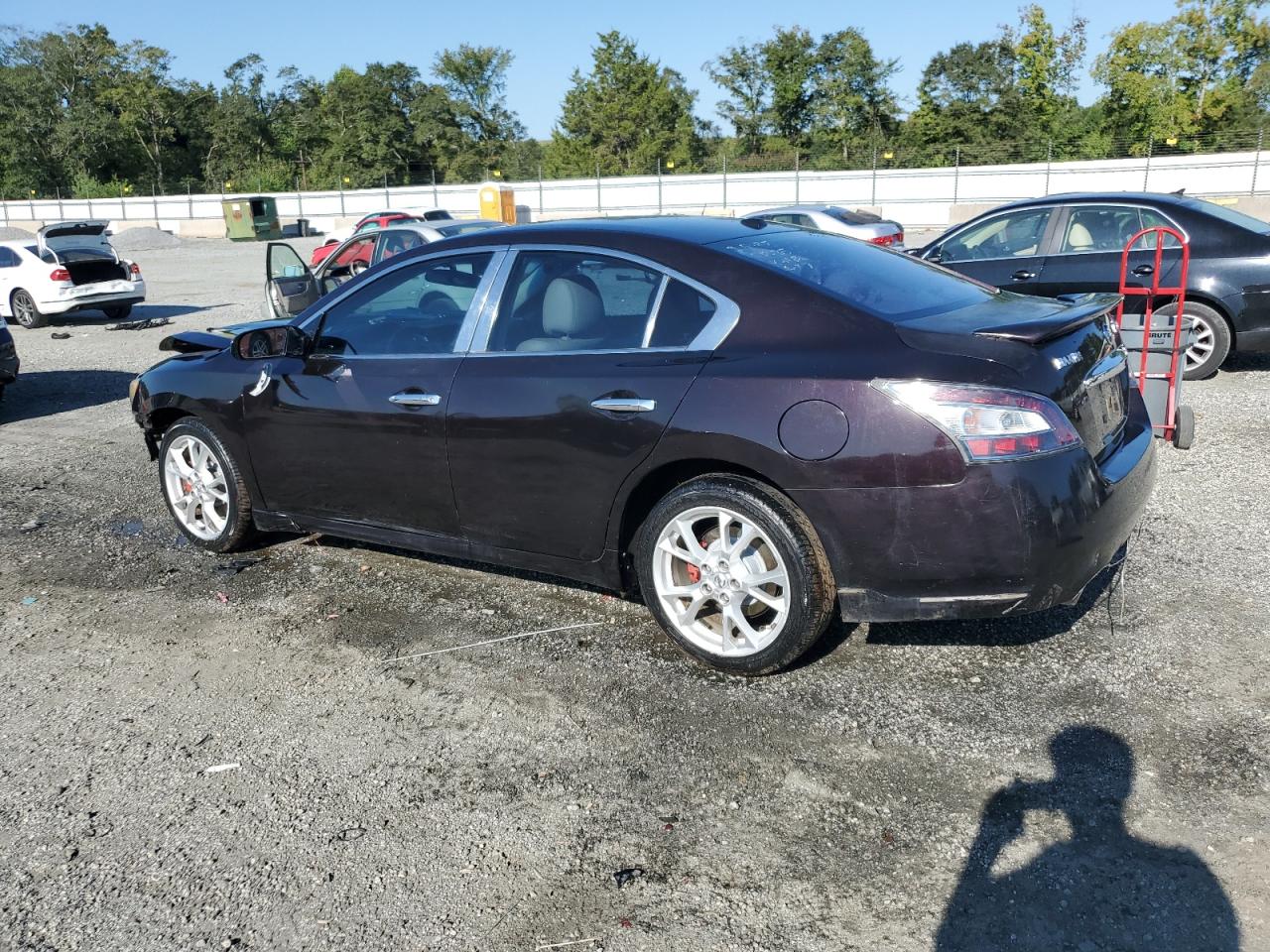 NISSAN MAXIMA S