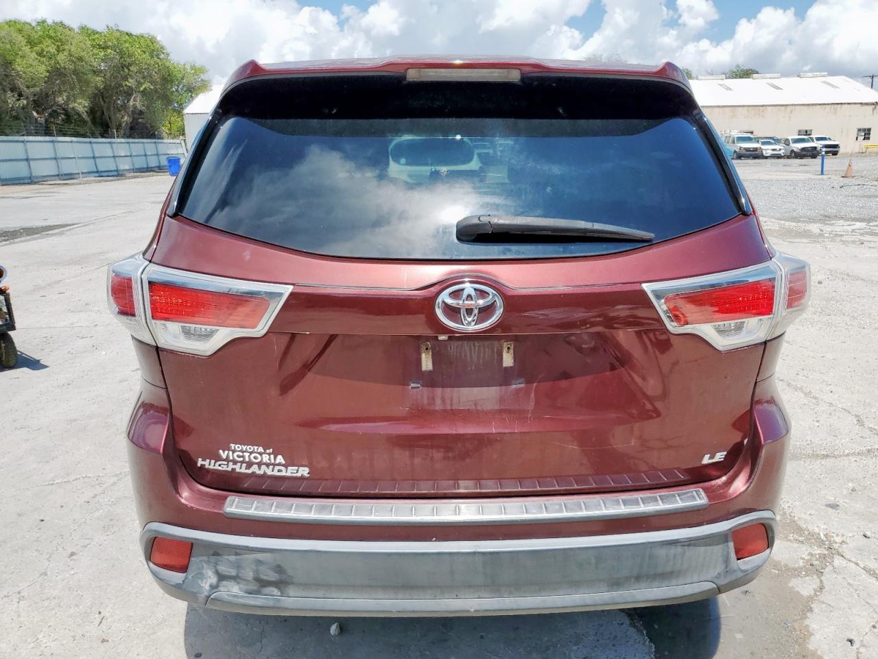 TOYOTA HIGHLANDER LE