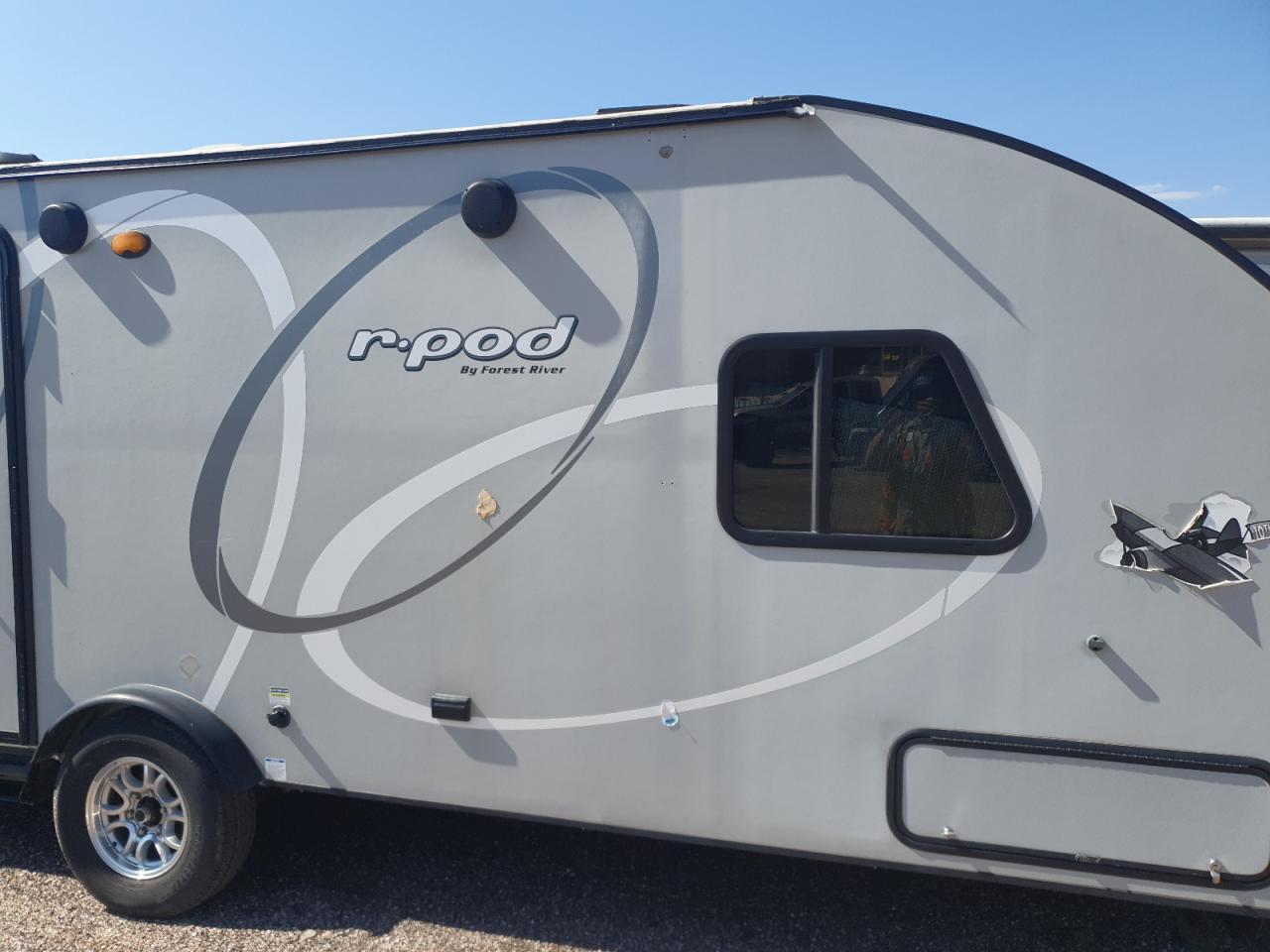 Lot #3292866566 2020 WILDWOOD R-POD