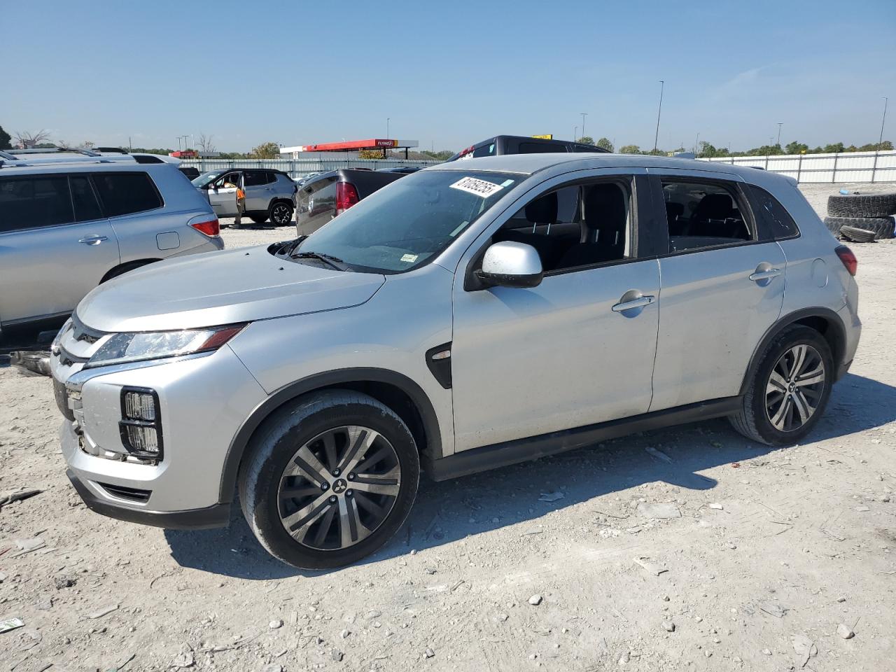 MITSUBISHI OUTLANDER ES