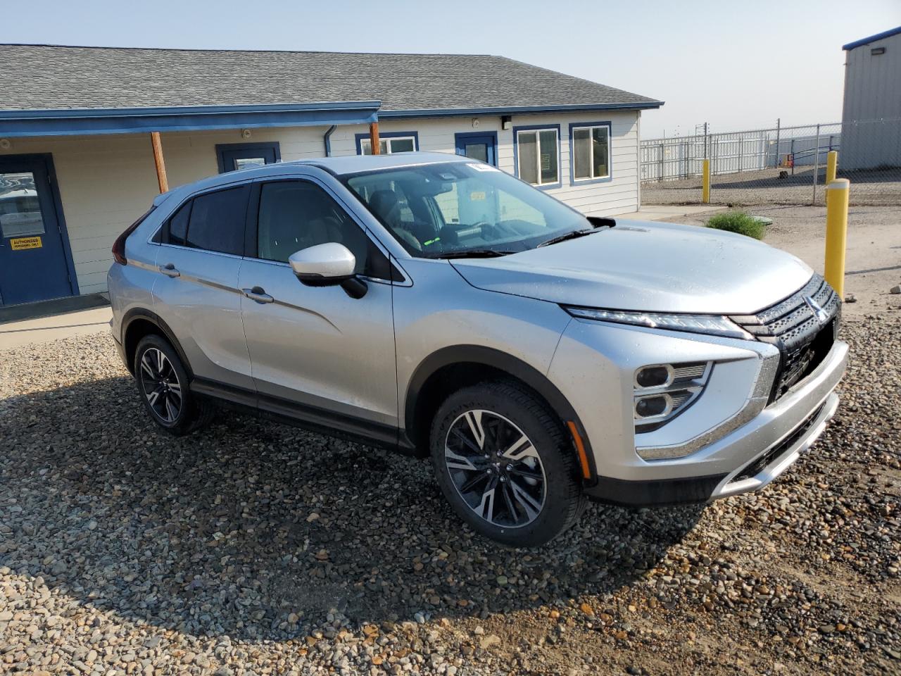 MITSUBISHI ECLIPSE SE