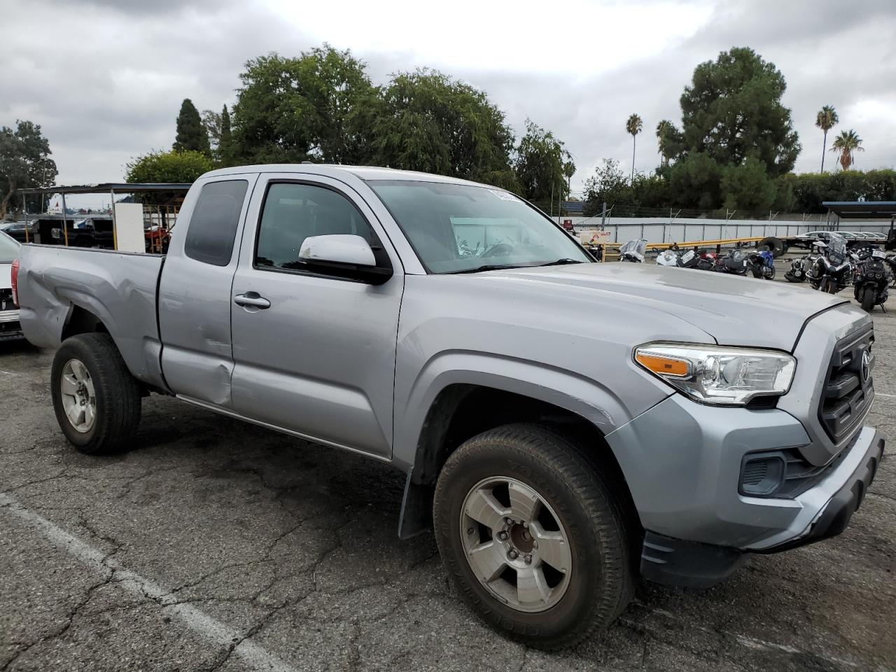 TOYOTA TACOMA ACCESS CAB