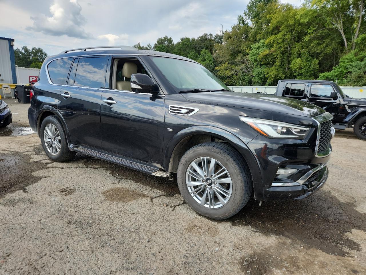 INFINITI QX80 BASE