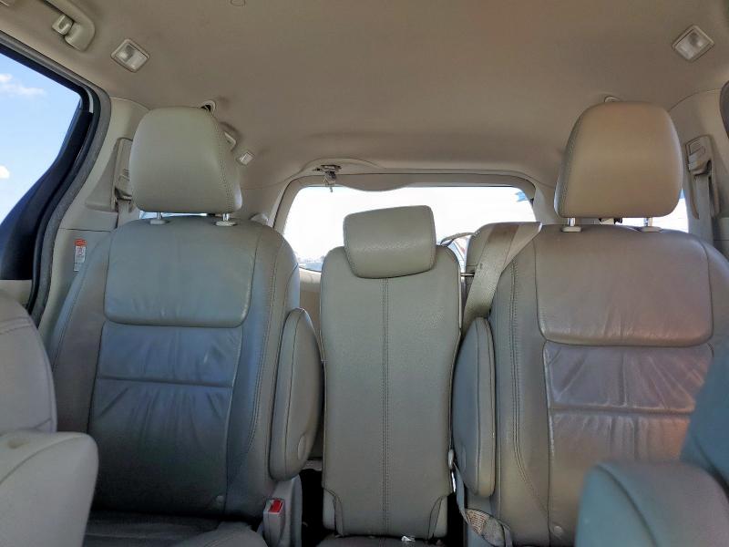 2017 TOYOTA SIENNA XLE 5TDYZ3DC4HS869434