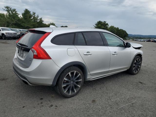 2016 VOLVO V60 CROSS YV4612HK8G1008597