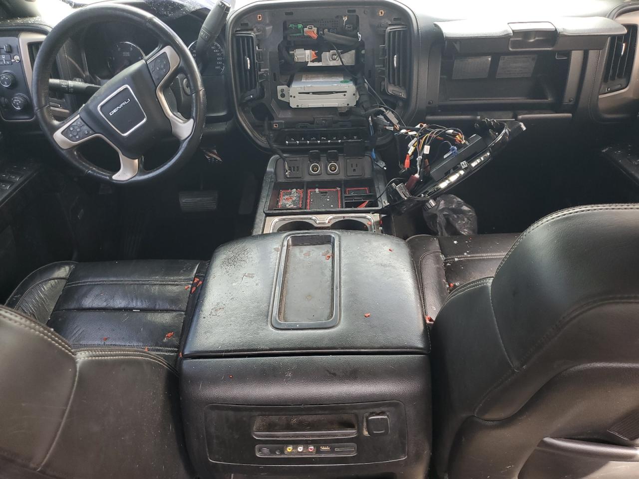 GMC SIERRA K2500 DENALI