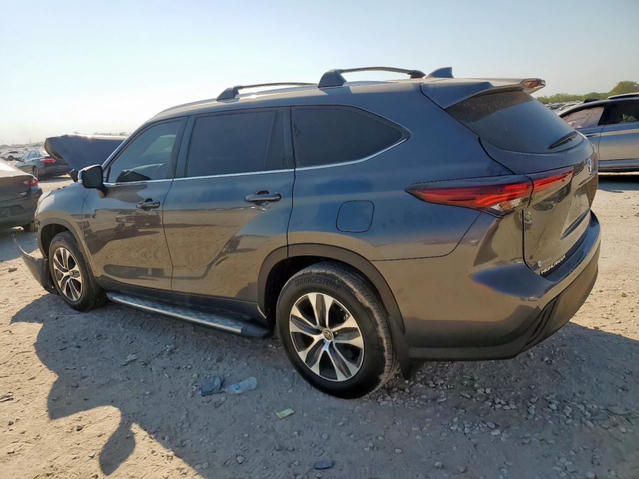 TOYOTA HIGHLANDER HYBRID XLE