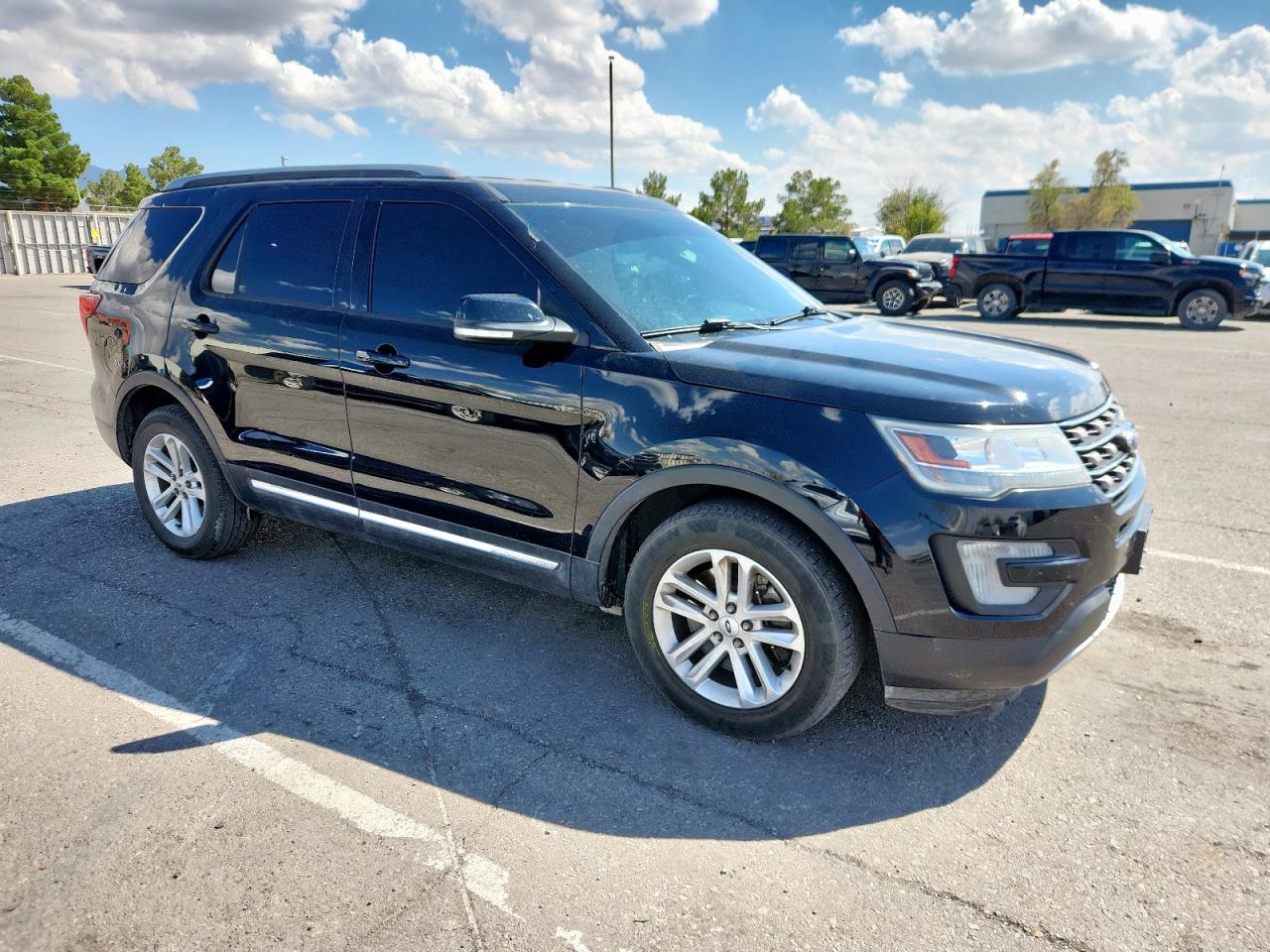 FORD EXPLORER XLT