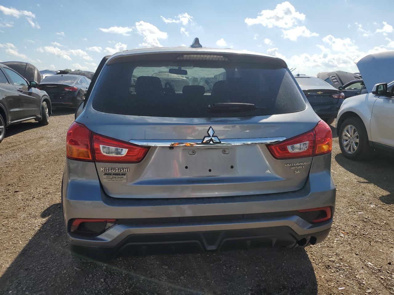 MITSUBISHI OUTLANDER ES