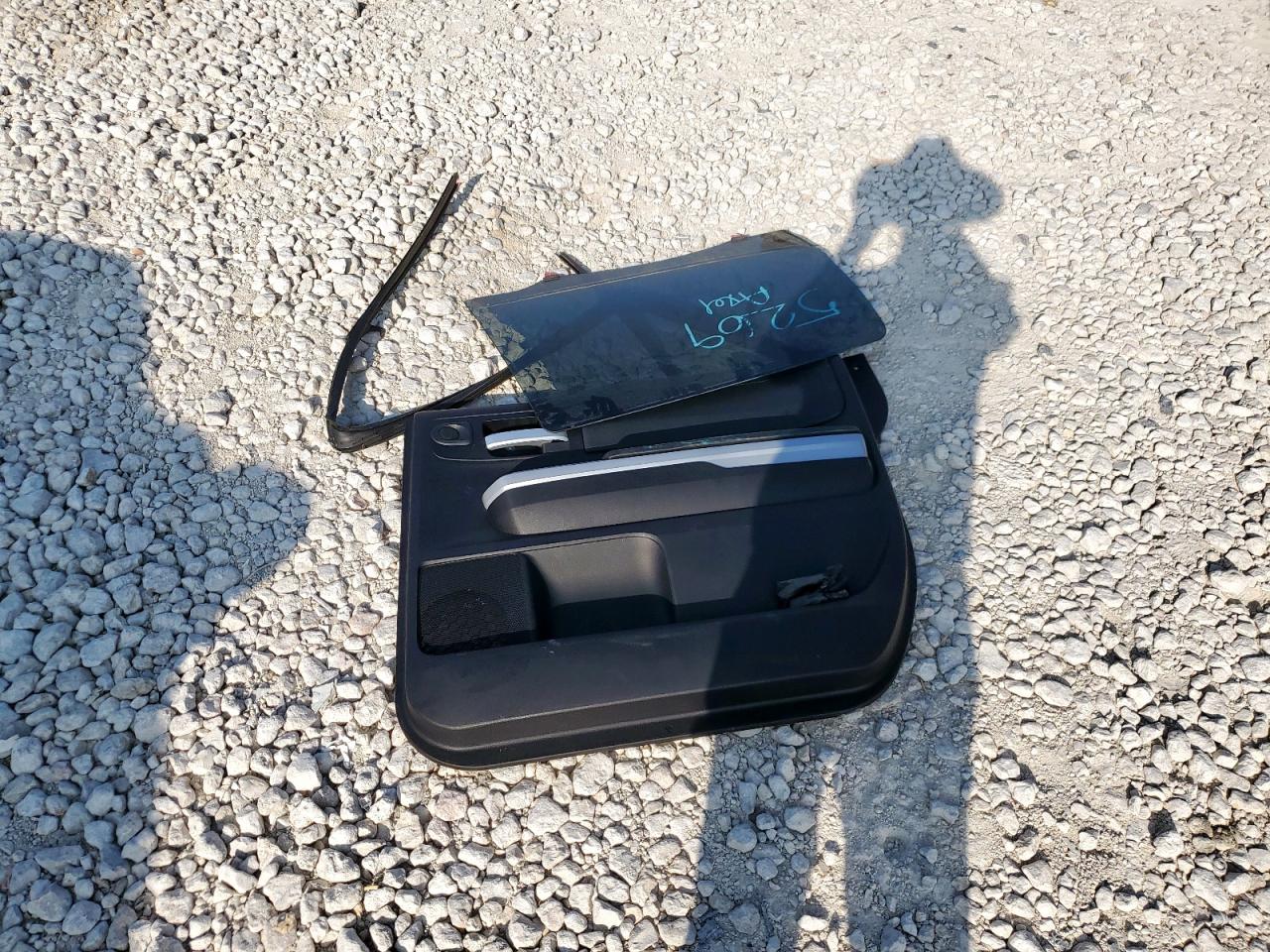 TOYOTA TUNDRA CREWMAX SR5