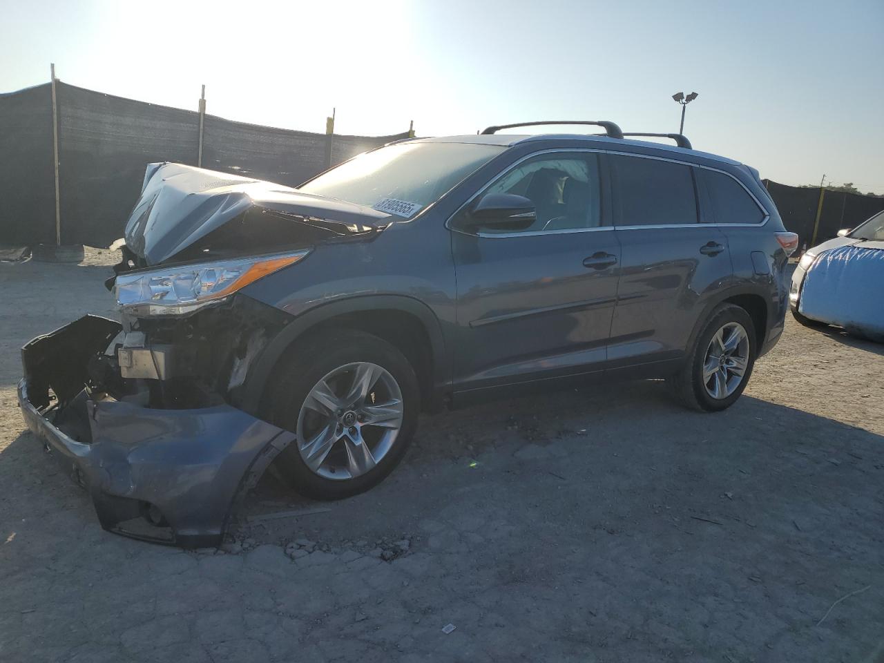 Lot #3259475107 2016 TOYOTA HIGHLANDER